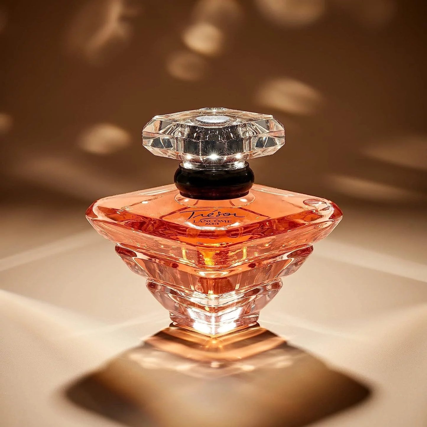 Tresor Eau De Parfum Elegant Rose & Delicate Fruit Blossoms Vaporisateur Natural Spray for Women 3.4 Oz